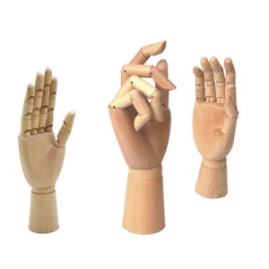 ME10 ENFEITE MAO DE MADEIRA 25X7,5CM