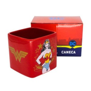 X10024097 CANECA CUBO MULHER MARAVILHA 300ML