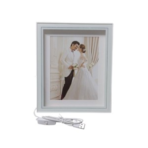 BM362764 PORTA RETRATO 15X20CM C/ILUMINACAO USB