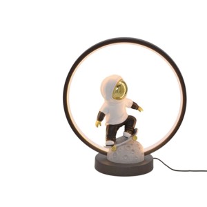 728-003 LUMINARIA DE MESA ASTRONAUTA 30,5X14X33,5CM