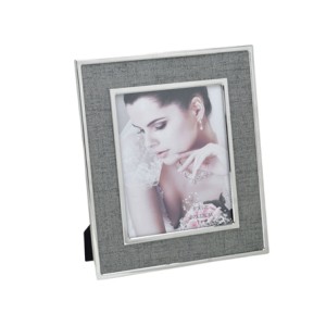 261-109 PORTA RETRATO 20X25CM