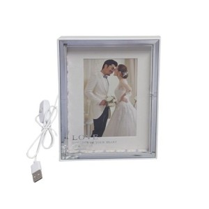 BM362761 PORTA RETRATO 15X20CM C/ILUMINACAO USB